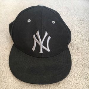 New York Yankees hat